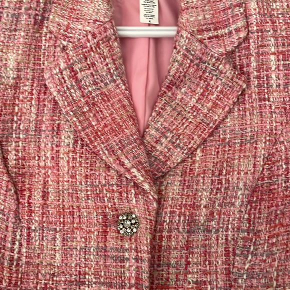 Beautiful women’s blazer size 4. Brand ninety. Excellent condition. - Picture 2 of 12